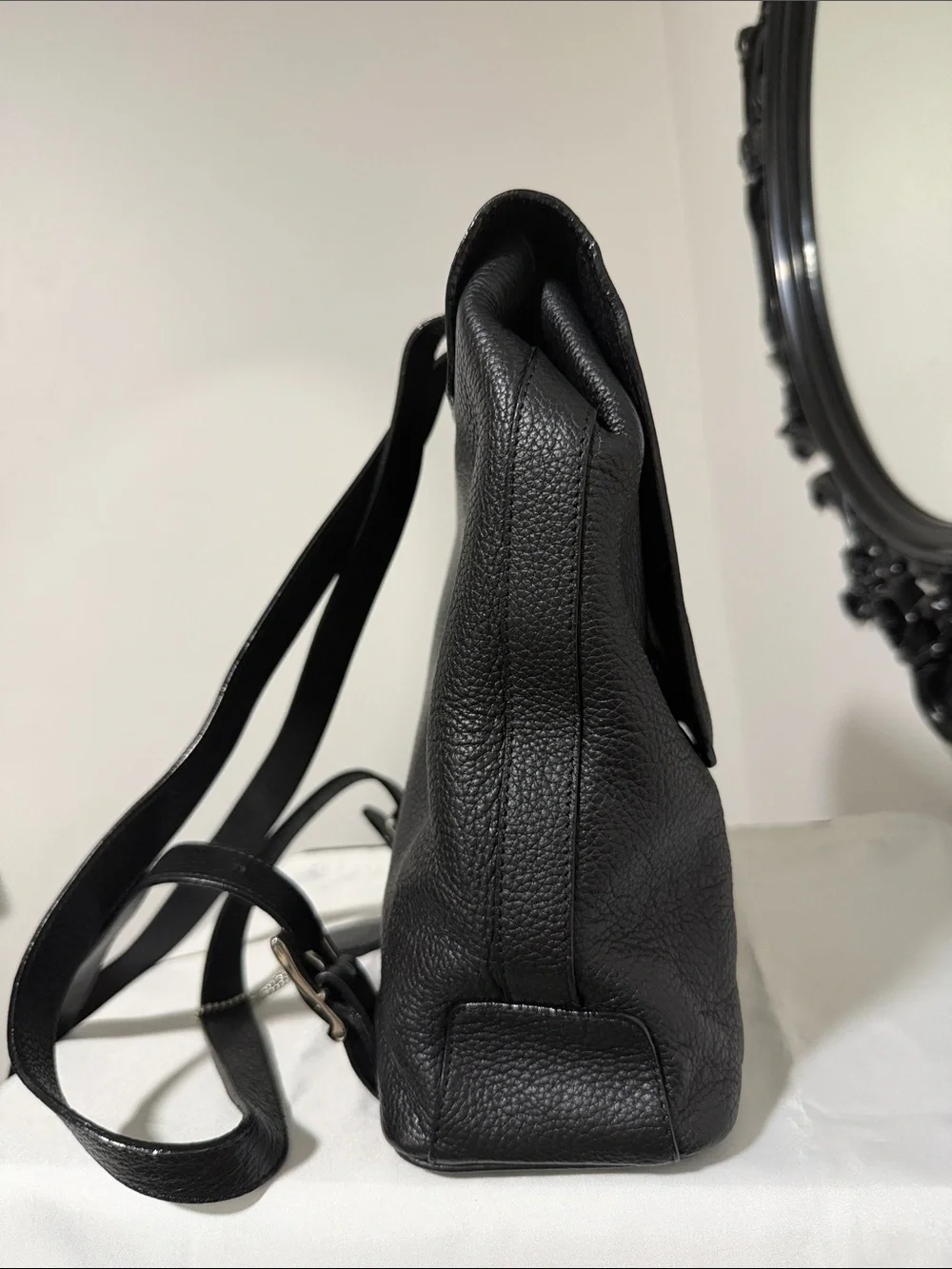 i Santi Black Pebbled Leather Convertible Backpack Crossbody 🎀